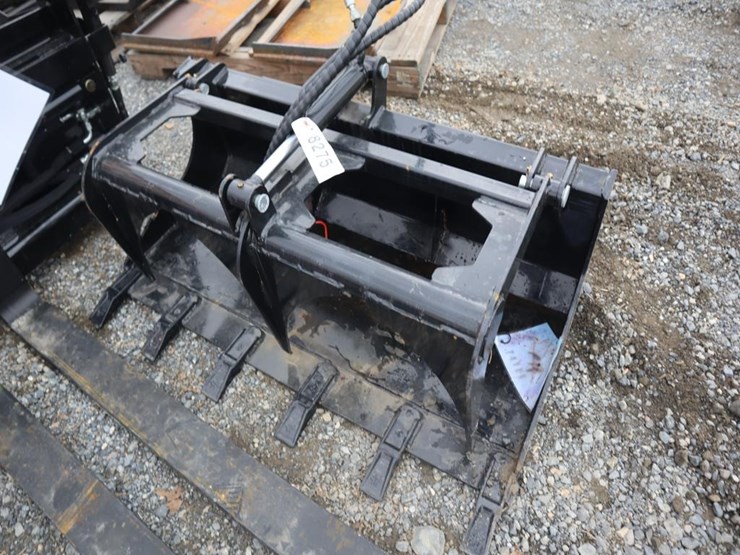 ir-flat-grapple-bucket-image-1