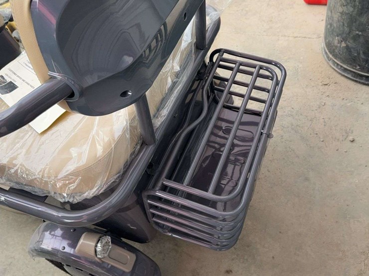 high-end-mini-golf-cart--2-seater-image-10