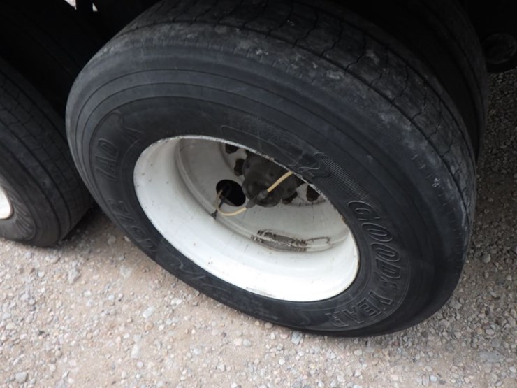 2019-stoughton-van-image-8