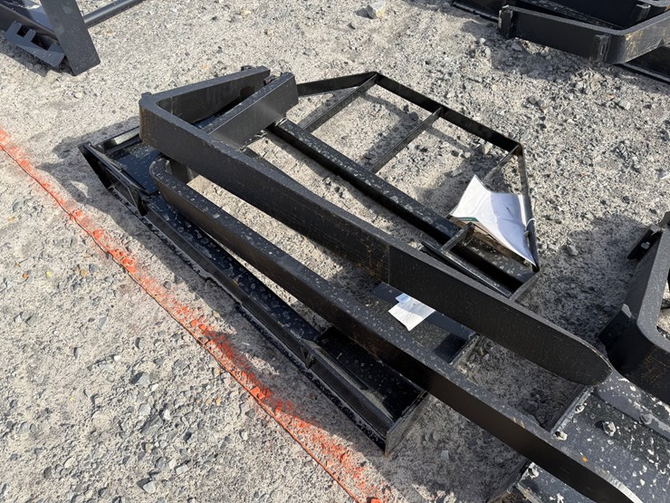 #22763-•-unused-mower-king-sa-48"-skid-steer-forks-image-4