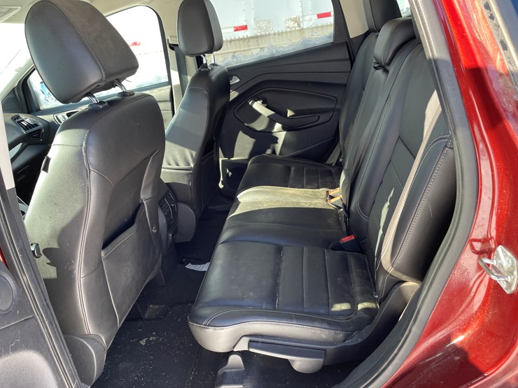 2014-ford-escape-titanium-image-28