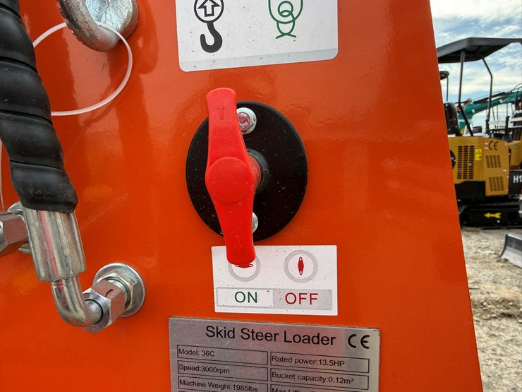 #93-•-unused-sdlool-sl36c-stand-on-tracked-loader-36cj251273-inv#-36229-image-10