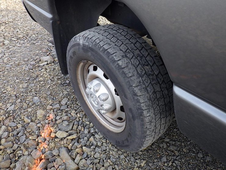 2009-dodge-2500-image-18