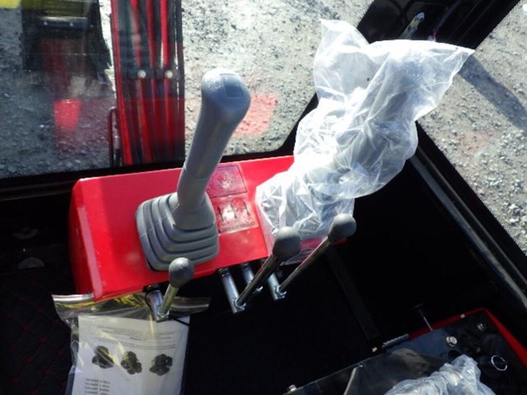 2025-vicsec-13c-hydraulic-excavator-image-22