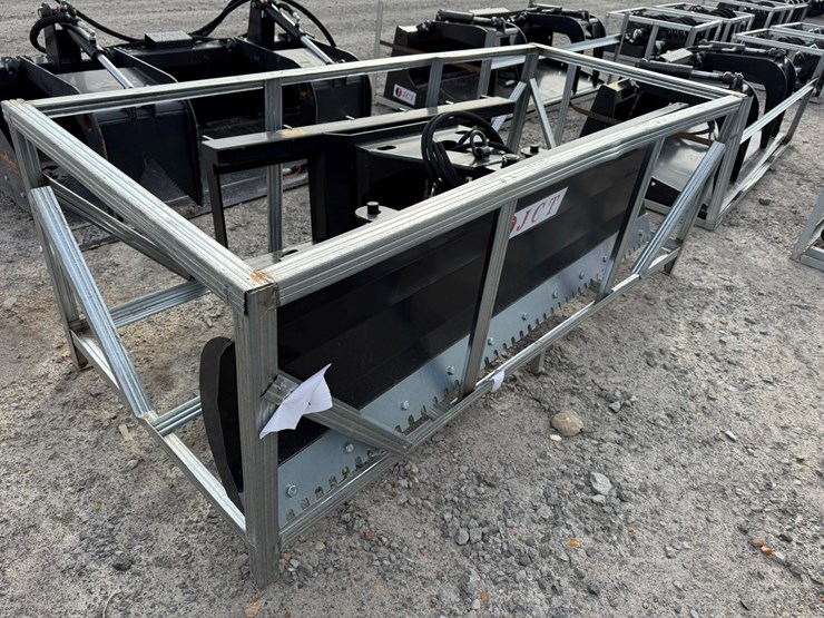 #2090-•-unused-jct-6'-skid-steer-dozer-bladeinv#-36009-image-4