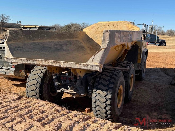 2019-komatsu-hm400-5-image-4