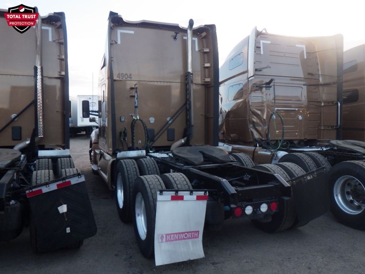 2022-kenworth-t680-image-11