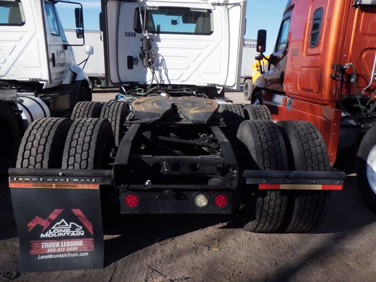 2017-international-prostar-image-9