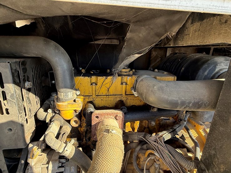 2007-caterpillar-xq20-image-18