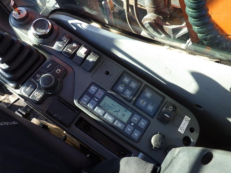 doosan-dx140-lc-5-image-38