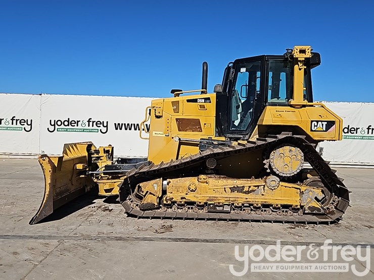 2018-caterpillar-d6n-image-3