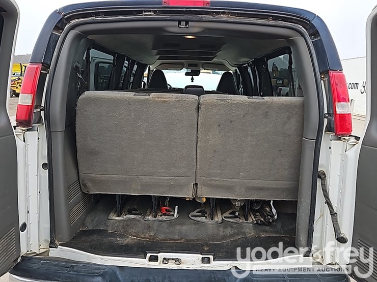 2019-chevrolet-3500-image-19