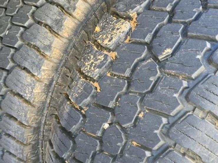 2001-dodge-4wd-flatbed-truck,-s/n-3b7kf26631m286813:-5.9l-diesel,-5-sp.,-tool-box,-5th-wheel-hitch,-odometer-shows-288k-mi.-image-14