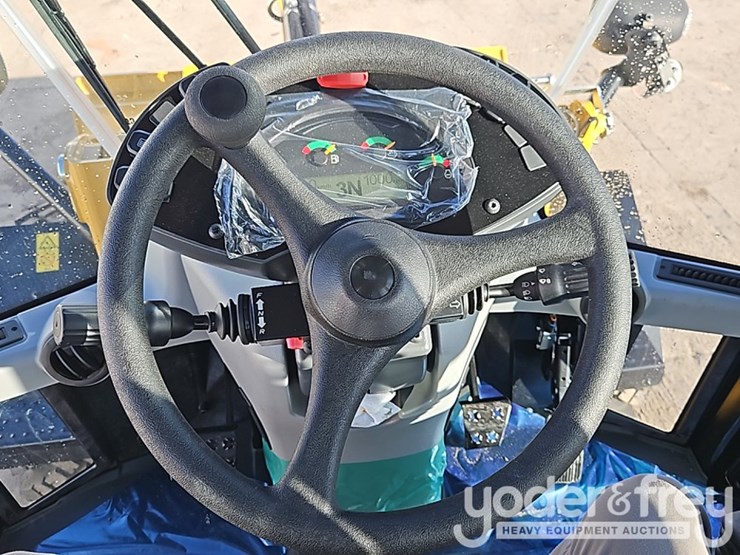 2024-caterpillar-910-image-33