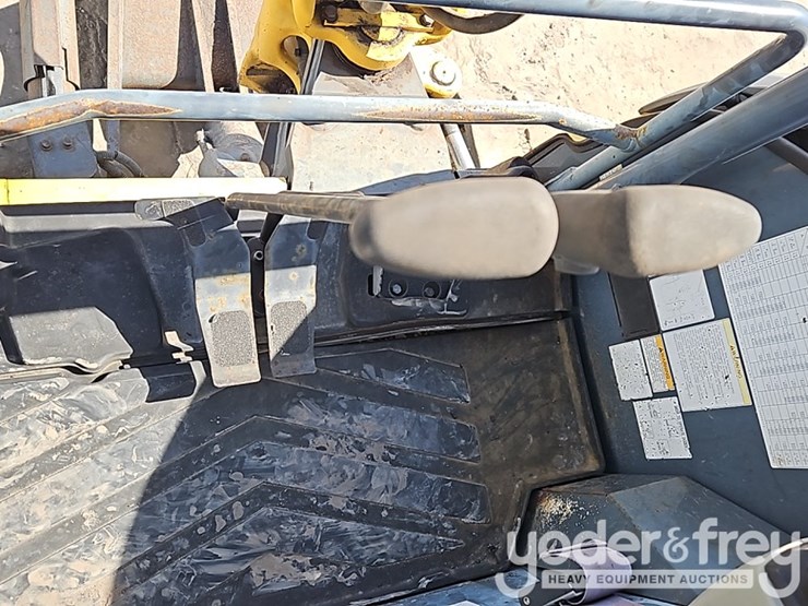 2020-kobelco-sk35sr-6e-image-36