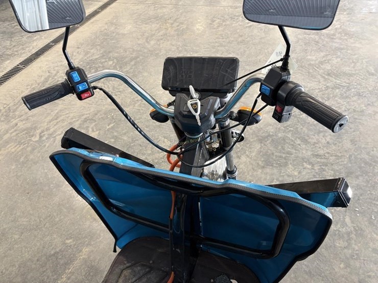 sdlanch-iret13-3-wheel-cargo-bike-image-4