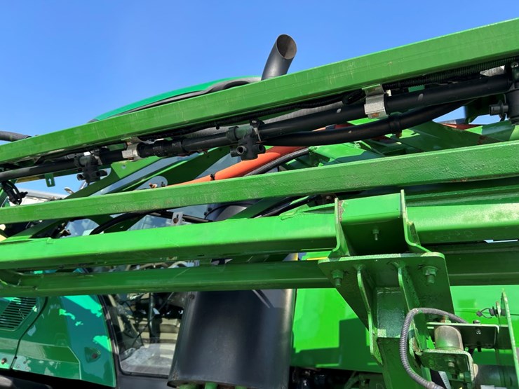 2015-john-deere-r4030-image-14