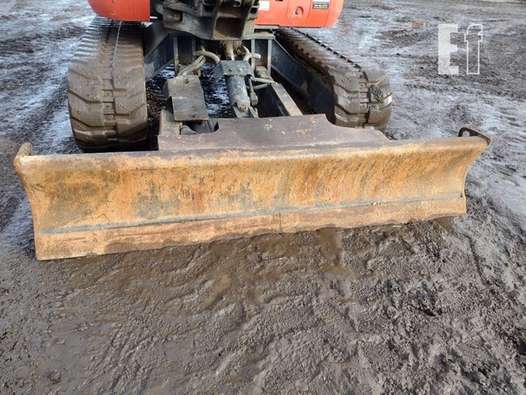 2017-kubota-kx040-4-image-21