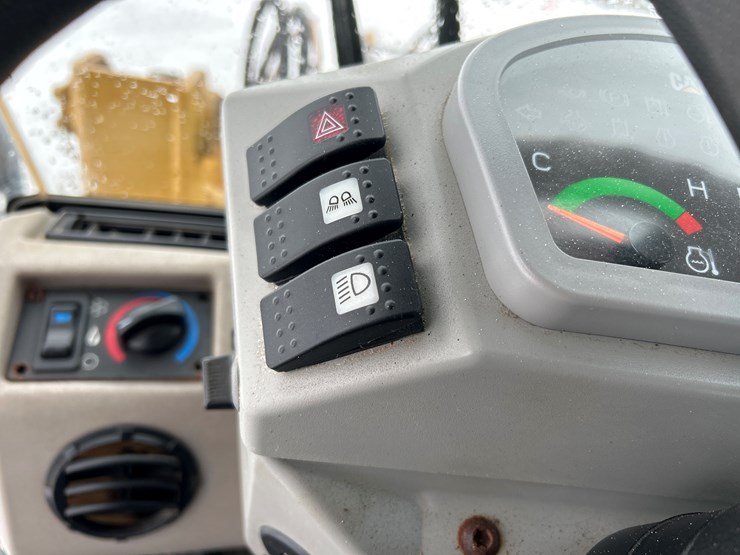 caterpillar-903d-image-68