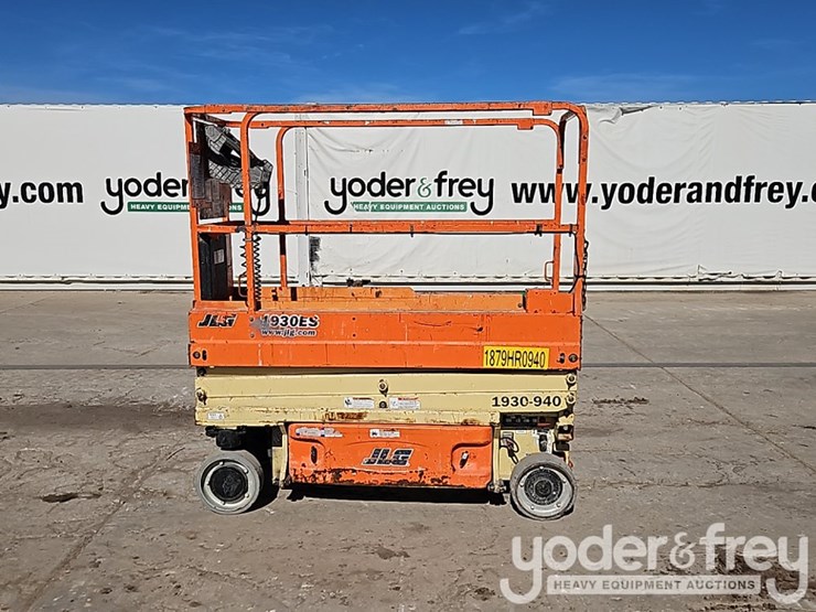 2016-jlg-1930es-image-2