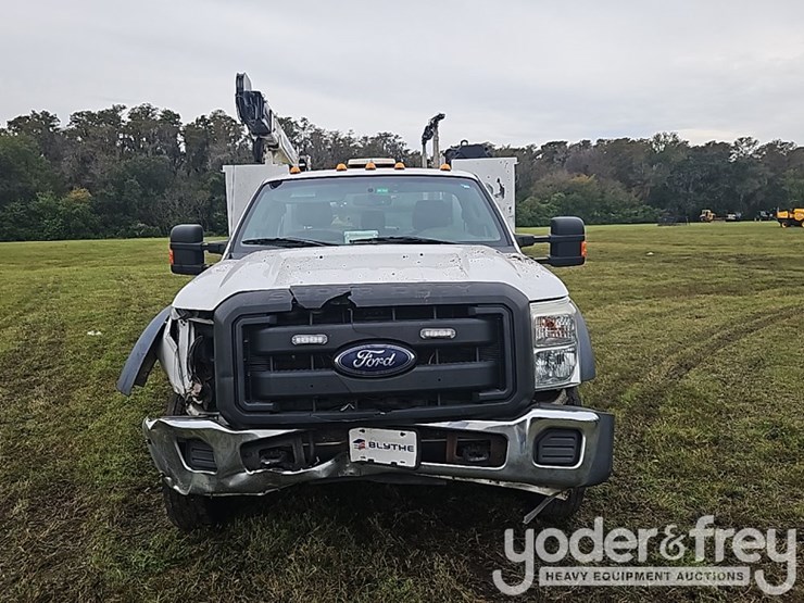 2016-ford-f550-image-11