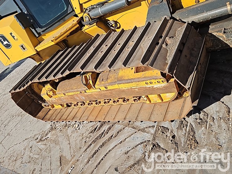 2018-deere-700k-lgp-image-13