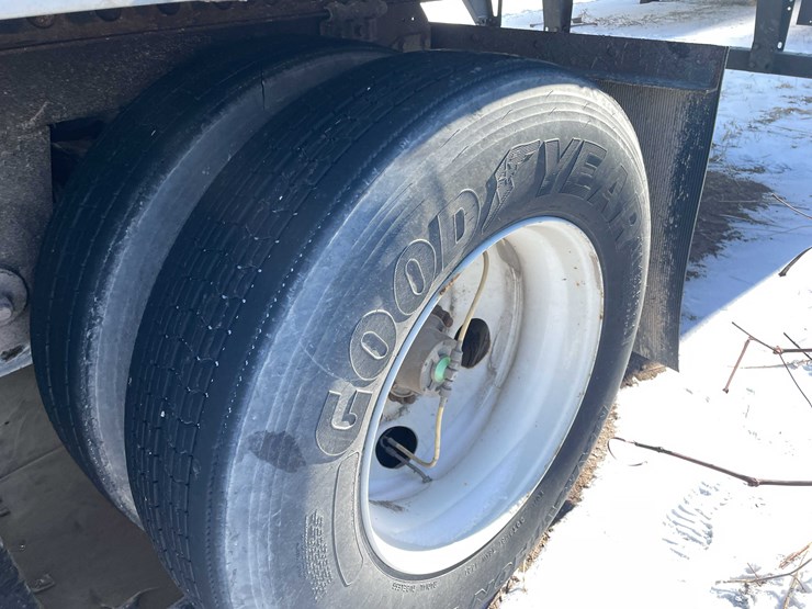 2022-stoughton-trailer-image-24