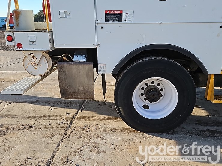 2009-sterling-acterra-image-11