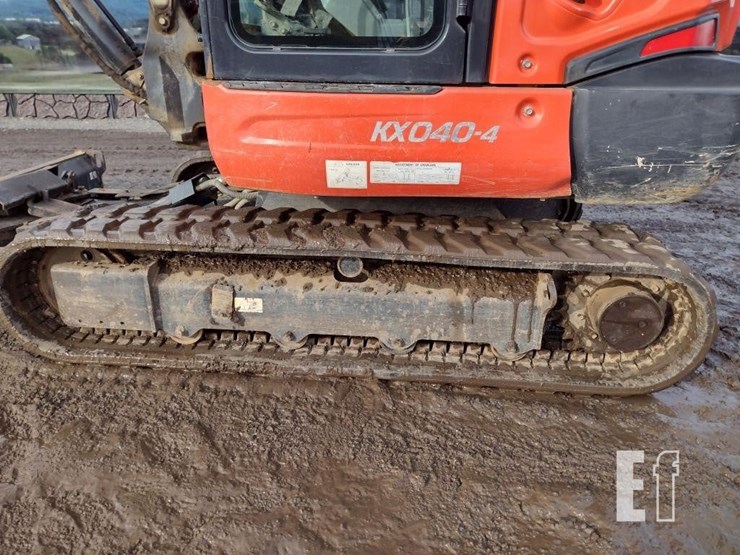 2017-kubota-kx040-4-image-28