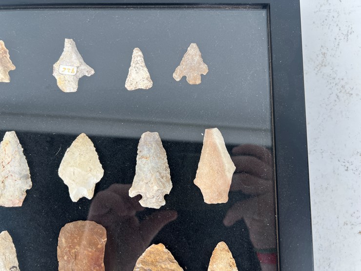 #84-•-#5059-•-(20)-frame-native-american-artifacts-from-the-deep-south-image-4