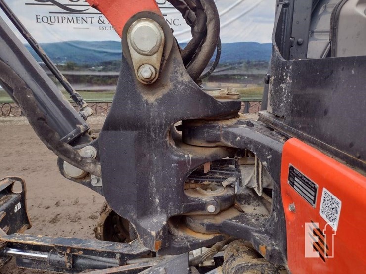 kubota-kx057-5-image-25