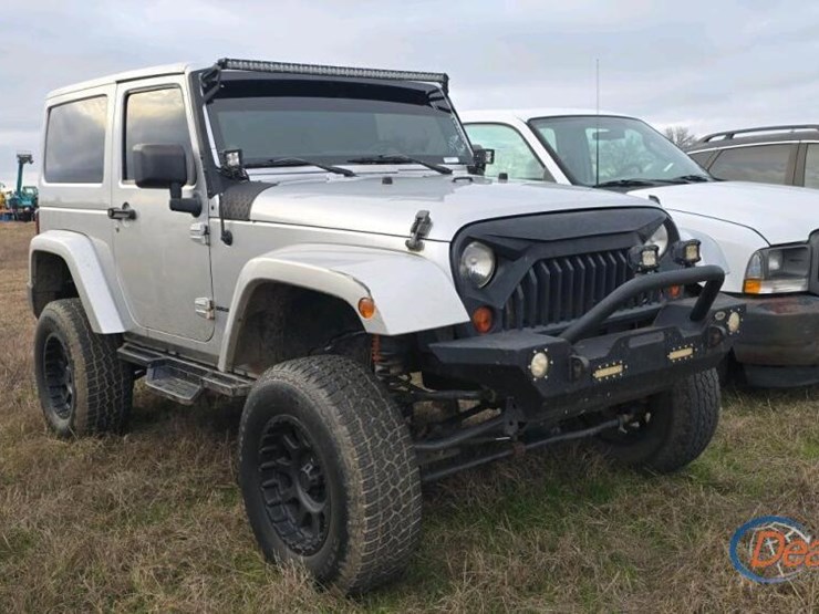 2011-jeep-wrangler-image-3