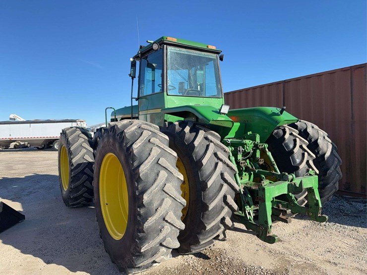 1981-john-deere-8640-image-8