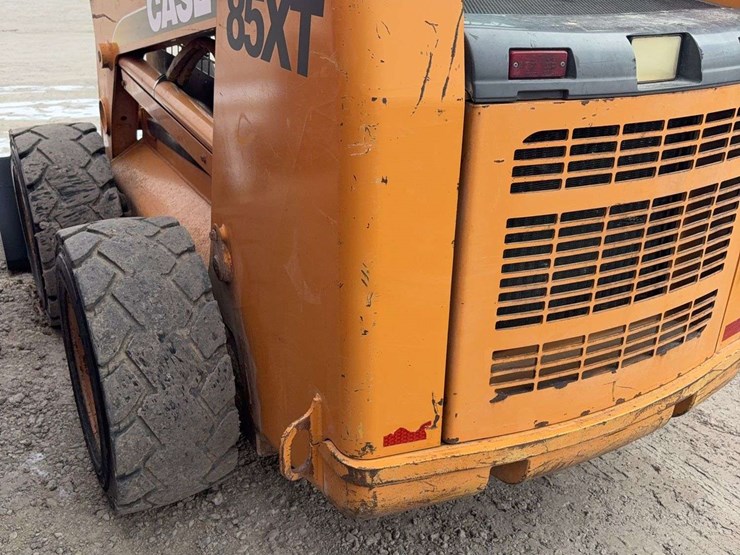 2005-case-85-xt-image-8