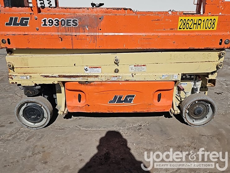 2017-jlg-1930es-image-10