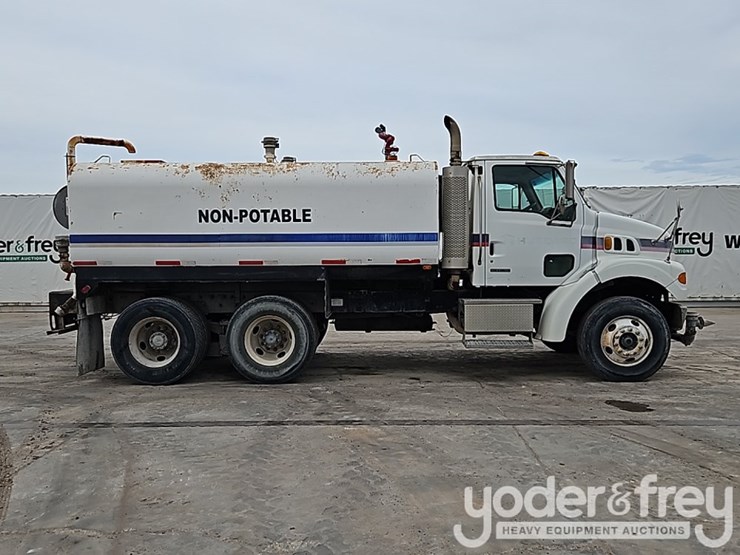 2007-sterling-lt7500-image-6