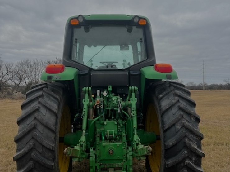 john-deere-7330-image-11
