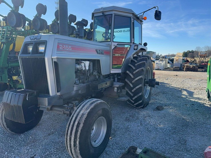 1980-series-iii-white-155-tractor,-2wd,-18.4x38-tires,-5100hrs,-540/-small-1000-pto,-ac-and-heat-work,-seller-is-upgrading,-2-remotes,-approx.-90%-tread-on-tires-image-24