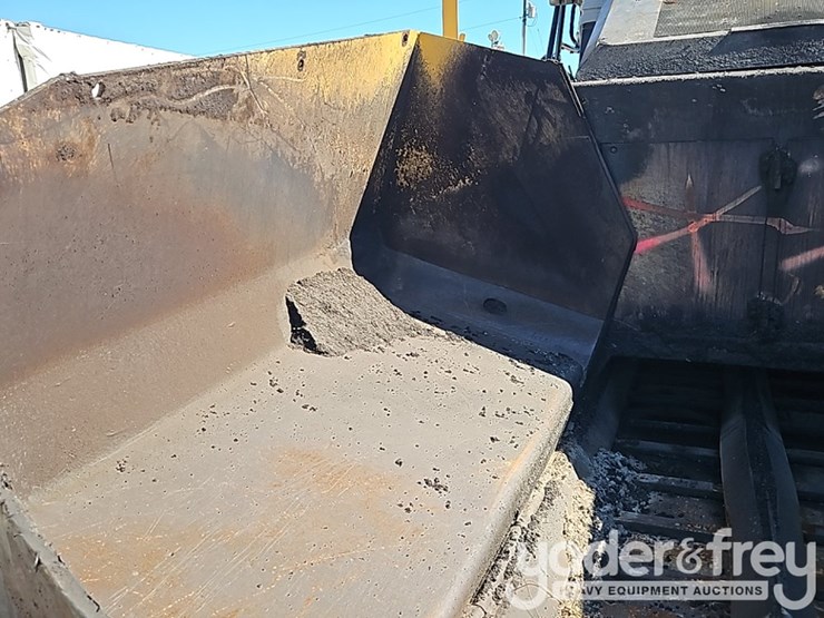 2012-caterpillar-ap-655d-image-15