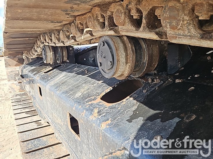 2017-caterpillar-330fl-image-11