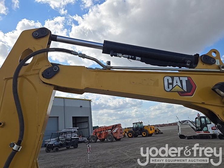 2021-caterpillar-303-image-34