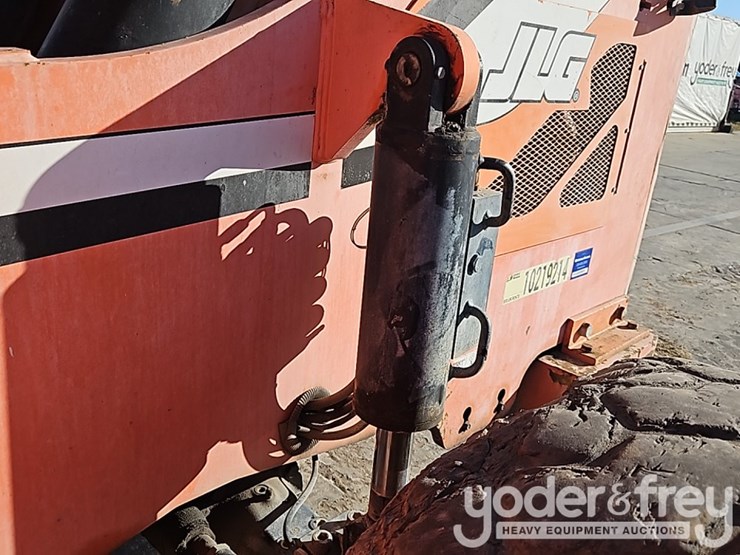 2014-sky-trak-10054-image-19