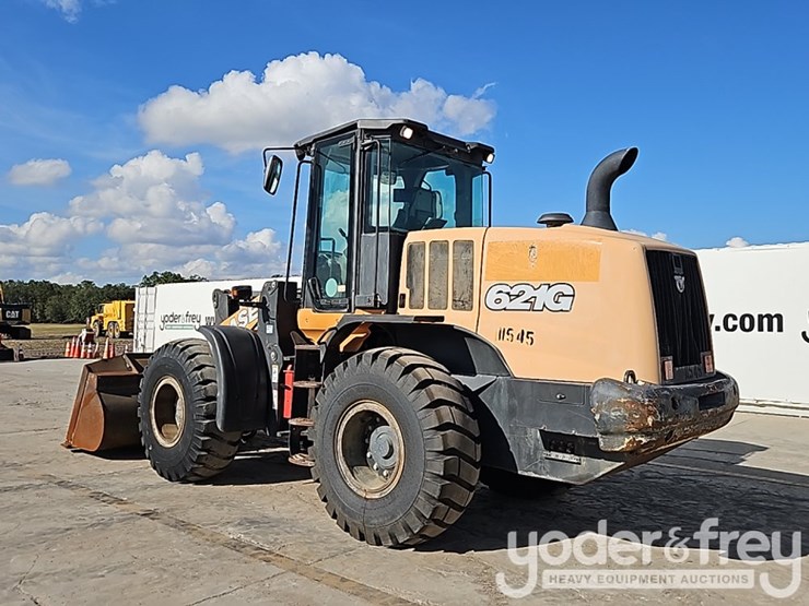 2017-case-621g-image-4