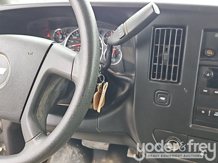 2019-chevrolet-3500-image-33