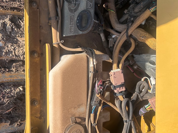 caterpillar-d6n-lgp-image-49