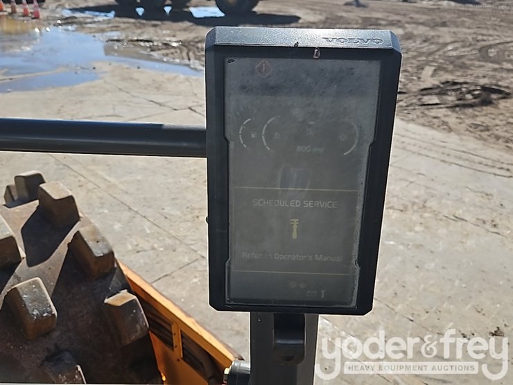 2018-volvo-sd115b-image-26