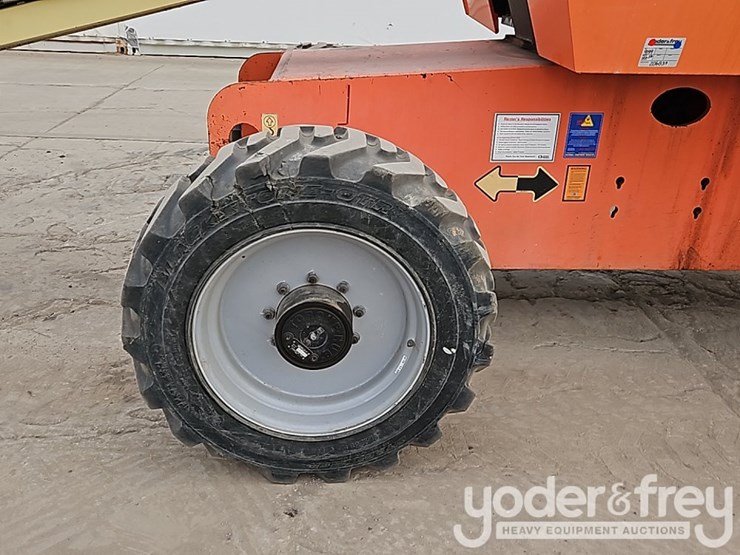 2015-jlg-600s-image-14