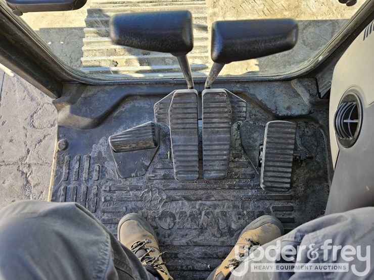 2021-komatsu-pc360-lc-11-image-40