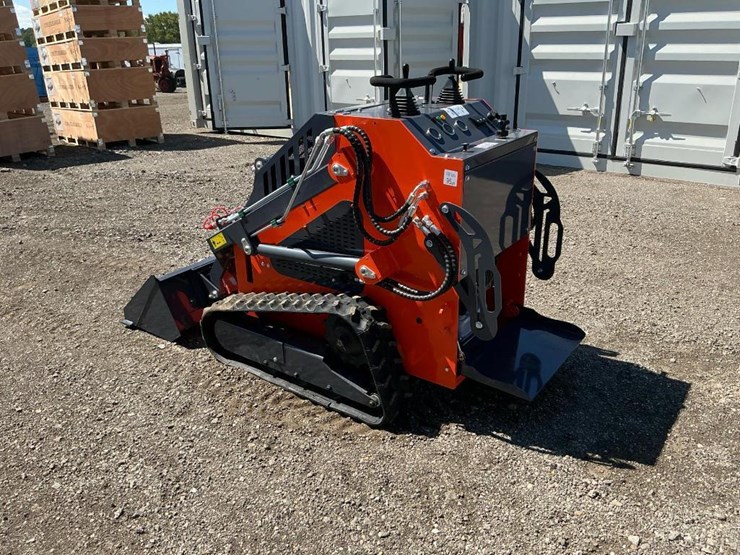 #1000-•-tpm,-t460-mini-skid-steer-loader-image-22