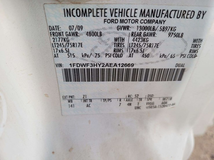 2010-ford-f350-image-13